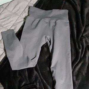 Butt Scrunch Seamless Leggings (SMALL)